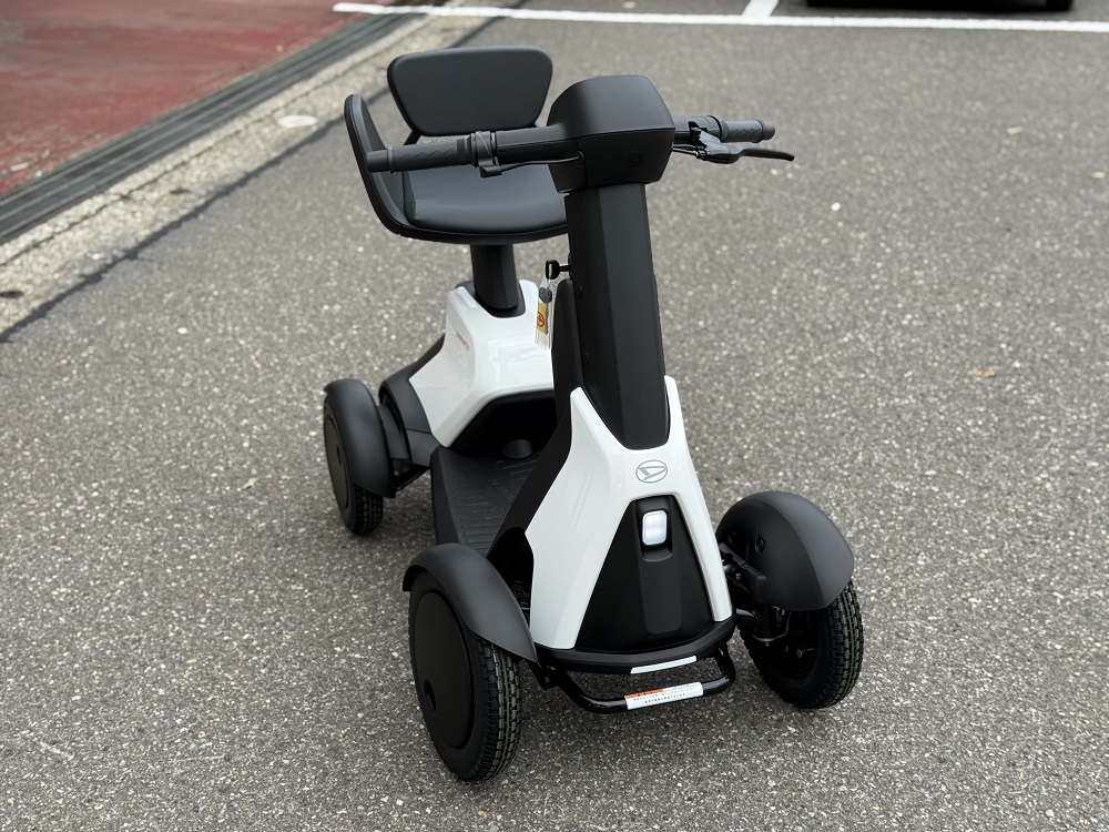 e-SNEAKER🚶🏻♂️